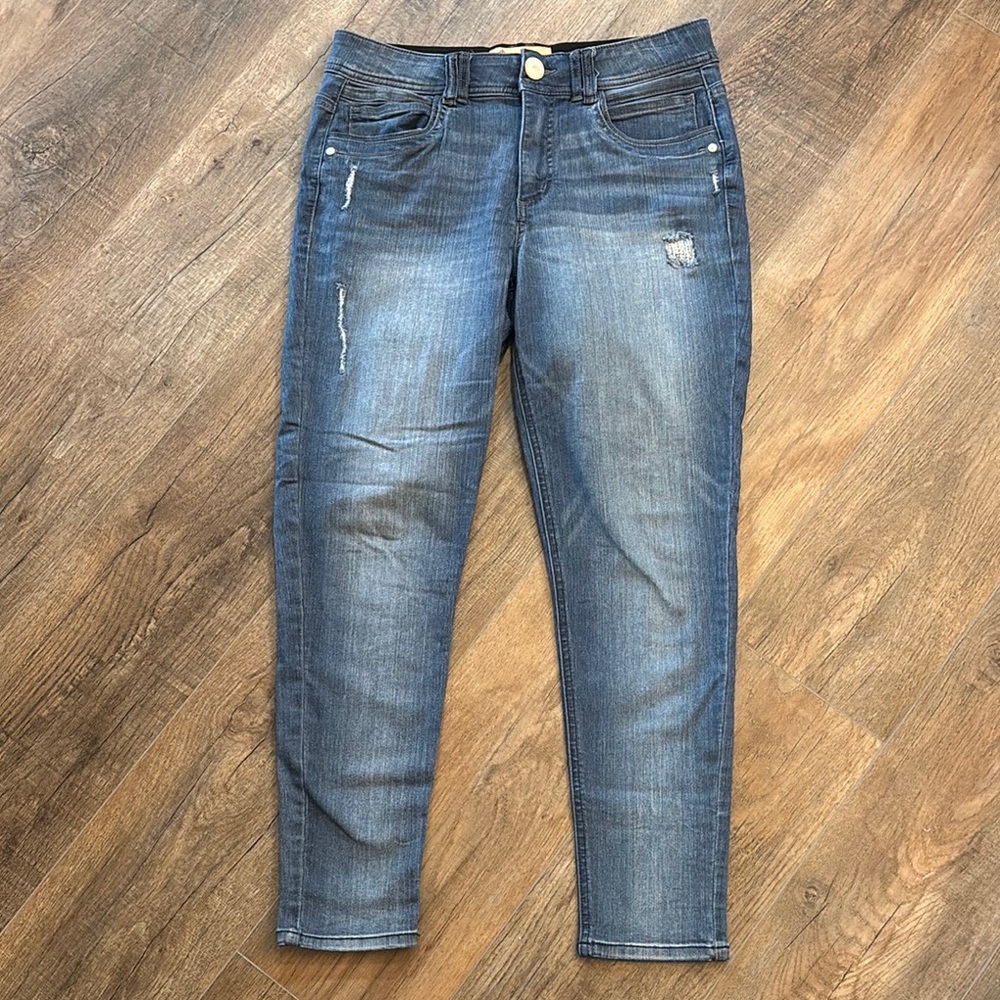 Democracy Women’s Blue Skinny Jeans Size 8 Distressed Details “Ab” Technology